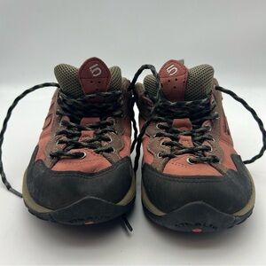 Women's Hiking Shoes - Pink and Black